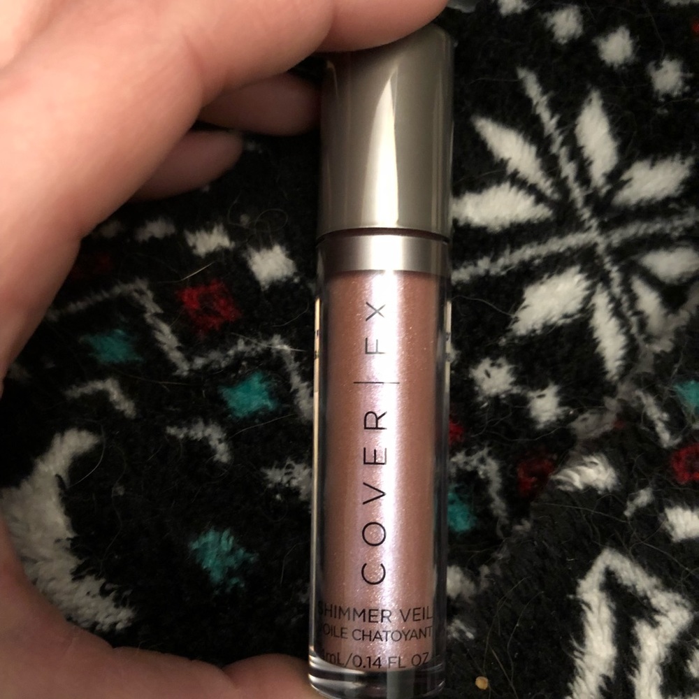 Cover FX shimmer veil
